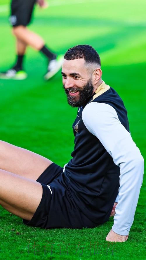 安帅:本泽马伤势看上去不严重 阿扎尔是决定性的